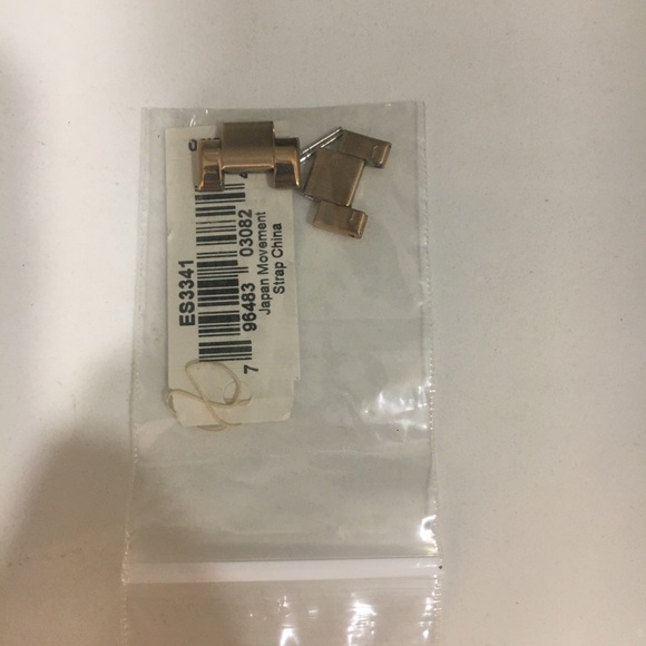 Rose Gold Riley Watch - Picture 6 of 6